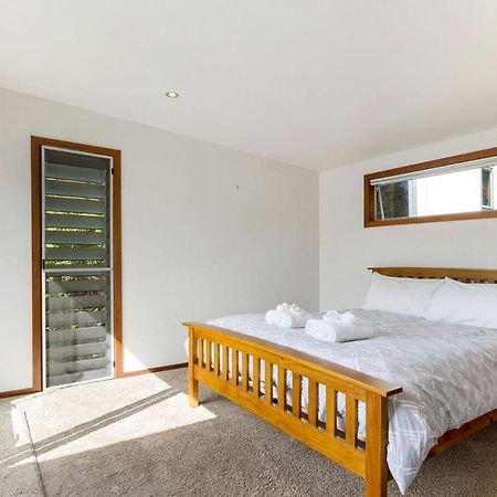 Karaka Sanctuary With Spa Pool By Waiheke Unlimited Oneroa 객실 사진