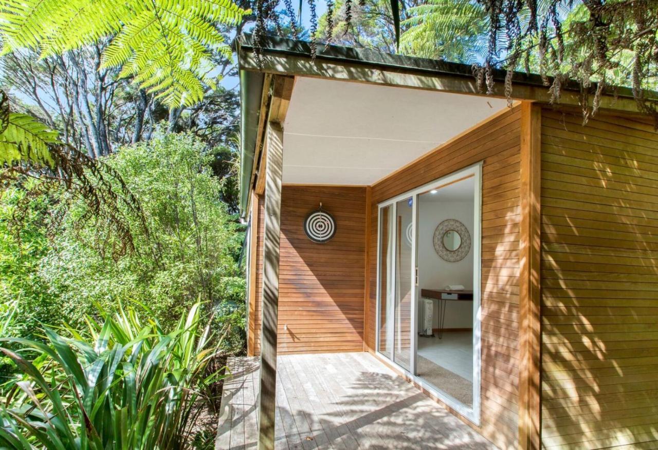 Karaka Sanctuary With Spa Pool By Waiheke Unlimited Oneroa 객실 사진