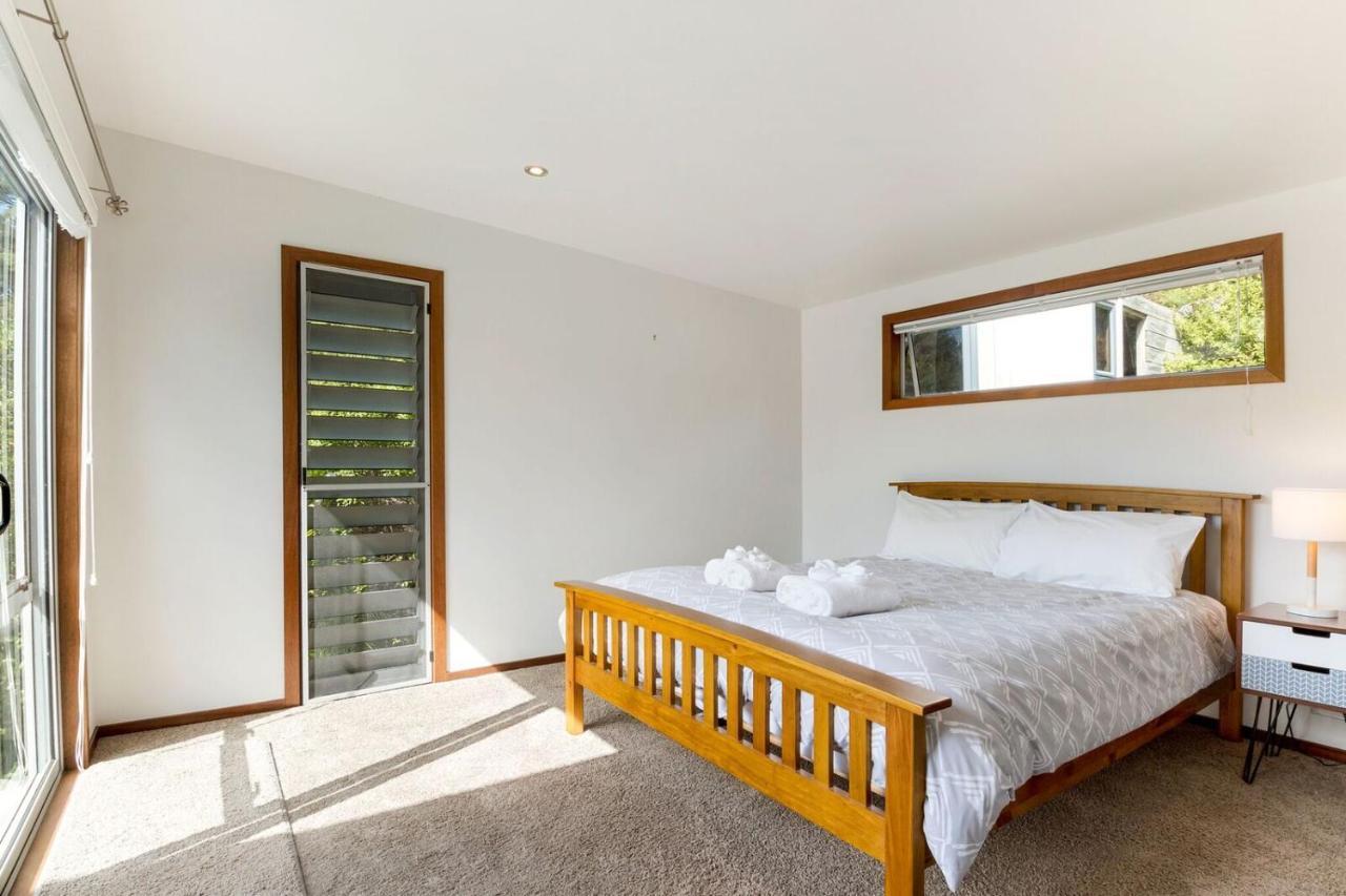 Karaka Sanctuary With Spa Pool By Waiheke Unlimited Oneroa 객실 사진