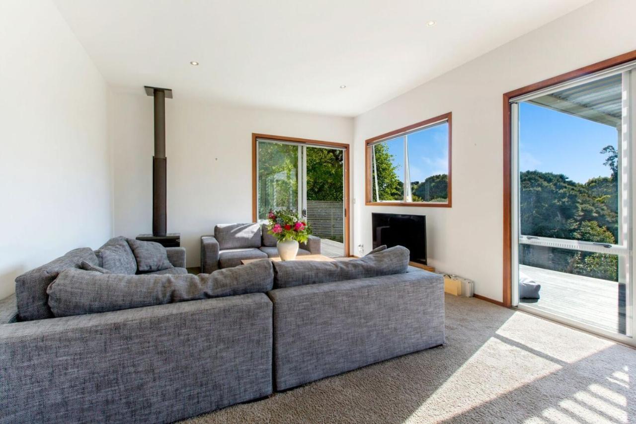 Karaka Sanctuary With Spa Pool By Waiheke Unlimited Oneroa 객실 사진